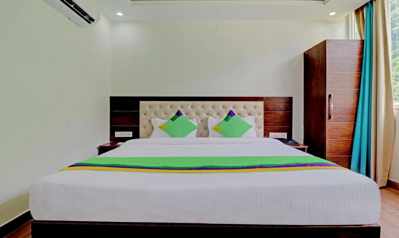 Hotel Hidden Delight Rishikesh Bagian luar foto