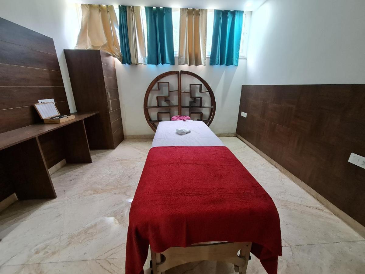 Hotel Hidden Delight Rishikesh Bagian luar foto