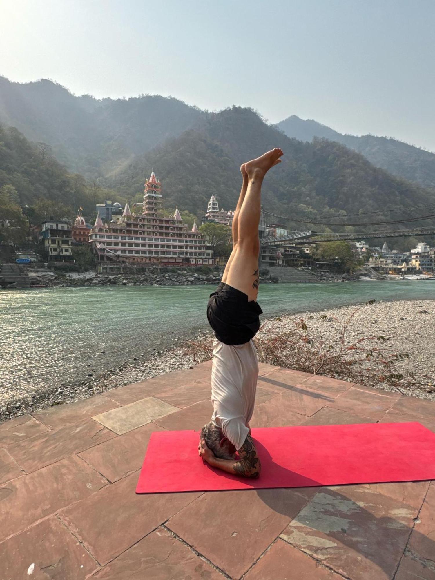 Hotel Hidden Delight Rishikesh Bagian luar foto